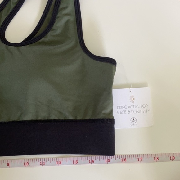 Olive green Asymmetrical sports bra XL NWT - Picture 7 of 7